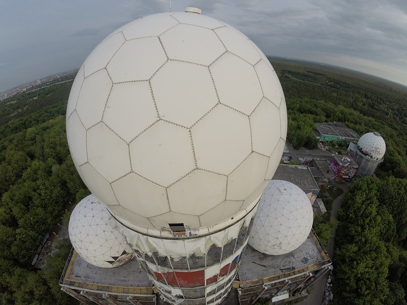 urbex: 8 stations radar abandonnées de par le monde 8 stations radar abandonnees de par le monde 11 teufelsberg berlin 8-stations-radar-abandonnees-de-par-le-monde-11-teufelsberg-berlin