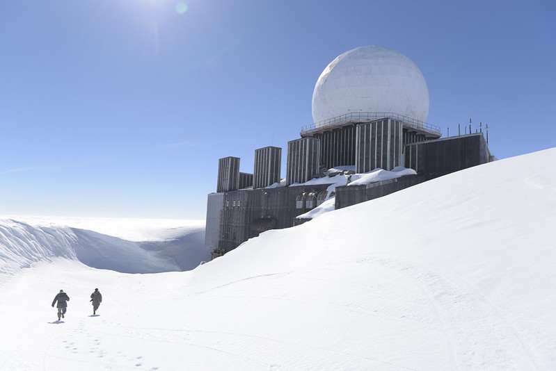 urbex: 8 stations radar abandonnées de par le monde 8 stations radar abandonnees de par le monde 17 dye 2 8-stations-radar-abandonnees-de-par-le-monde-17-dye-2