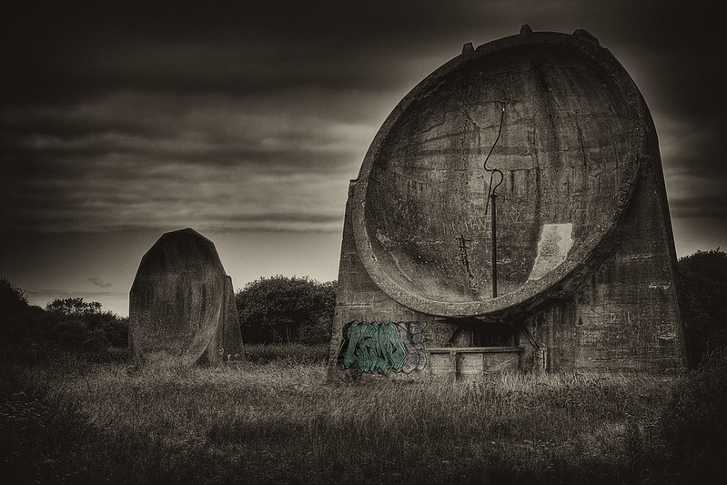 urbex: 8 stations radar abandonnées de par le monde 8 stations radar abandonnees de par le monde 2 miroir acoustic.jpg 8-stations-radar-abandonnees-de-par-le-monde-2-miroir-acoustic.jpg