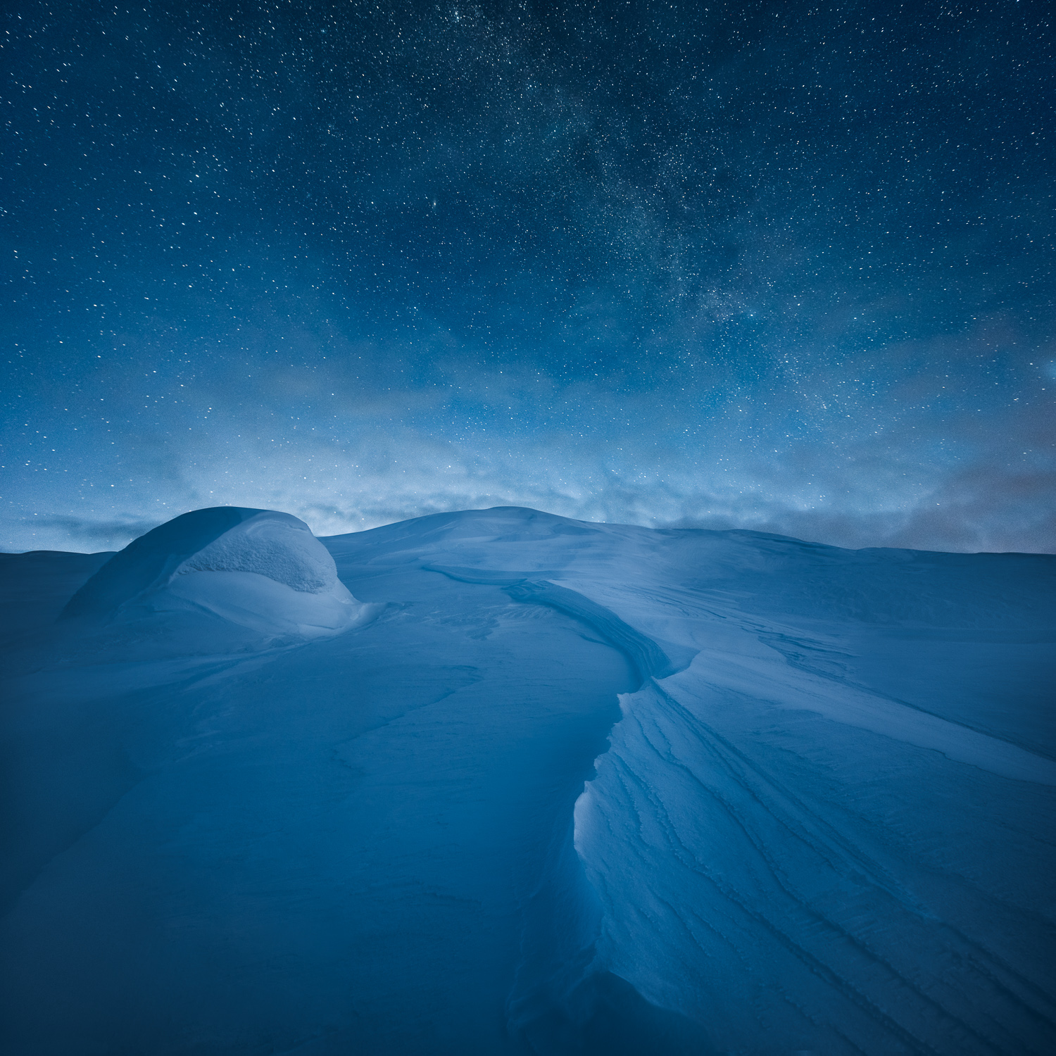 Invisible by Day - Lune, etoiles et voie lactée par Mikko Lagerstedt Invisible by Day Lune etoiles et voie lactee par Mikko Lagerstedt 8 Invisible-by-Day-Lune-etoiles-et-voie-lactee-par-Mikko-Lagerstedt-8