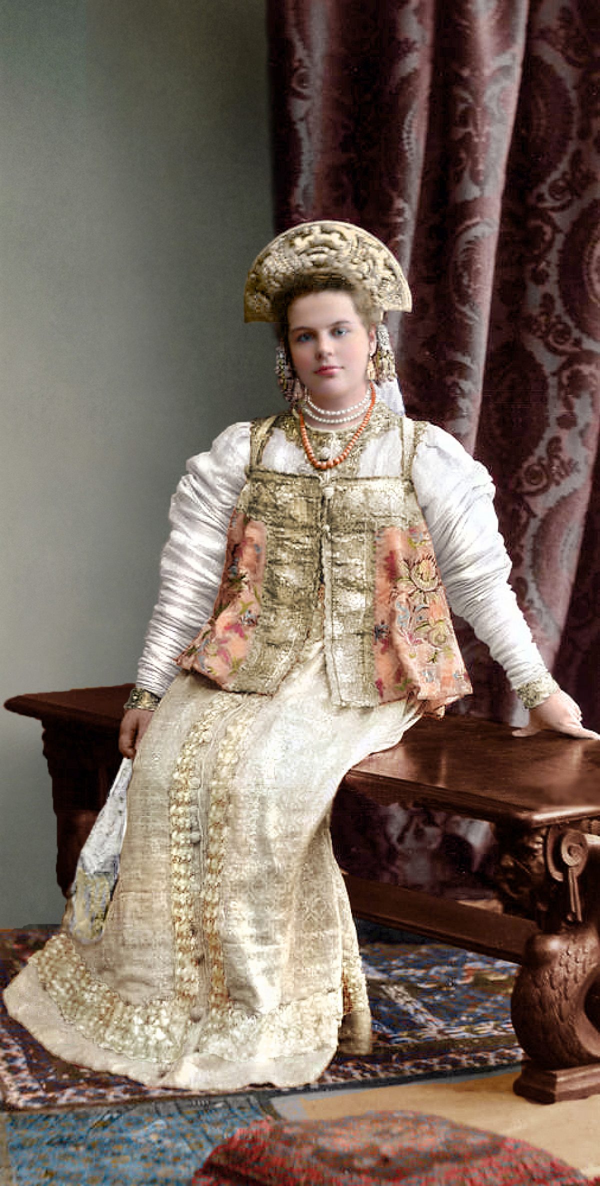 Le dernier bal des Romanov en 1903... en couleurs Le dernier bal des Romanov en 1903 en couleurs 17 Le-dernier-bal-des-Romanov-en-1903-en-couleurs-17