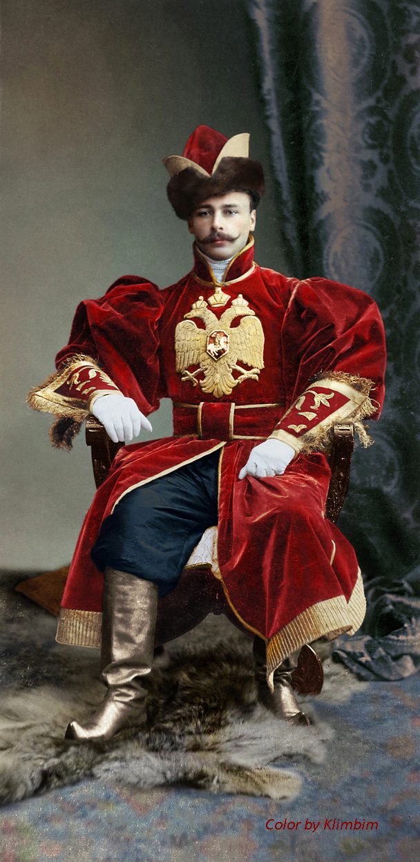 Le dernier bal des Romanov en 1903... en couleurs Le dernier bal des Romanov en 1903 en couleurs 9 CornetteKolioubakine Корнет лейб-гвардии Конного полка