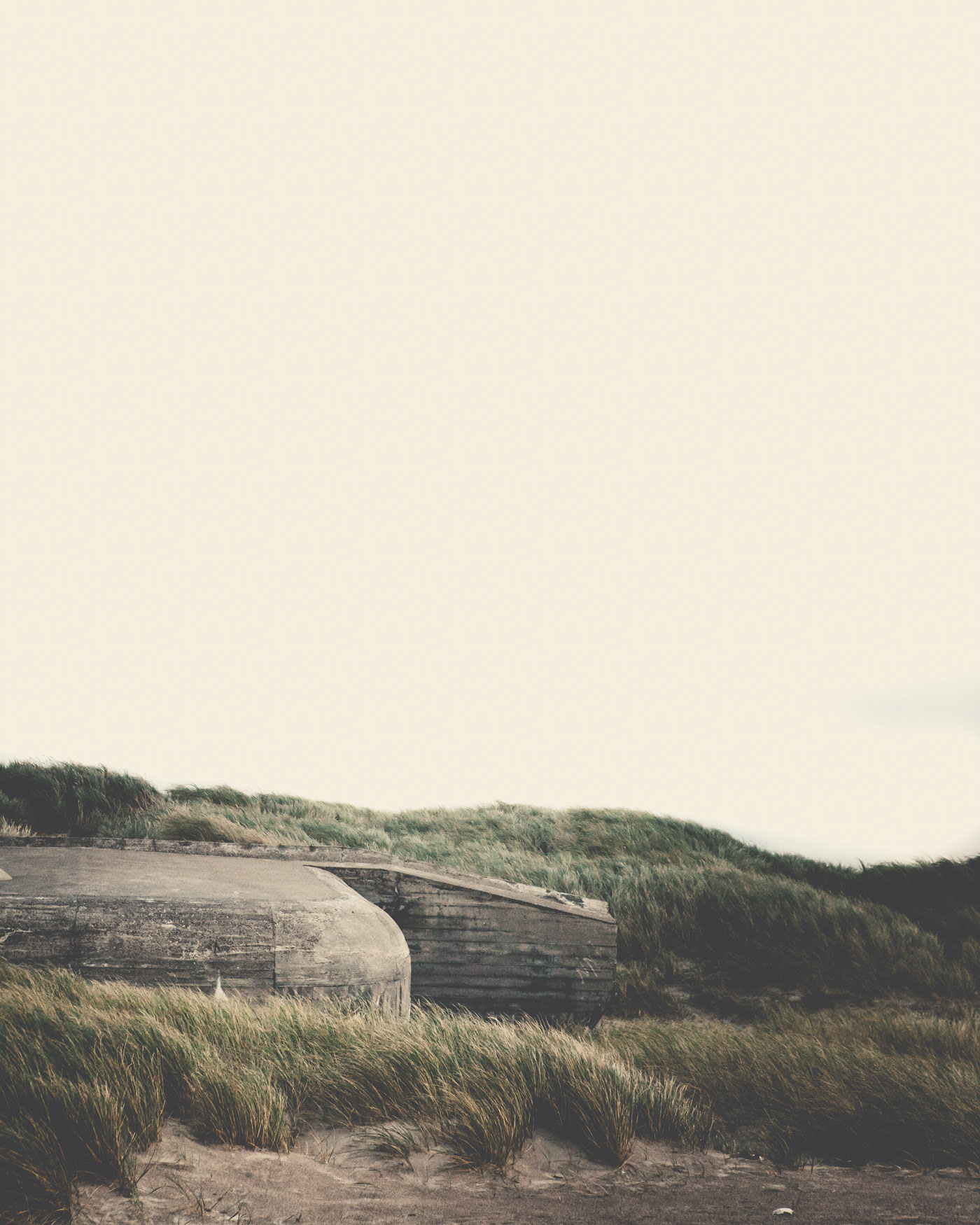 Les bunkers de la plage de Klitmøller par Lars Stieger Les bunkers de la plage de Klitmoller par Lars Stieger 2 Les-bunkers-de-la-plage-de-Klitmoller-par-Lars-Stieger-2