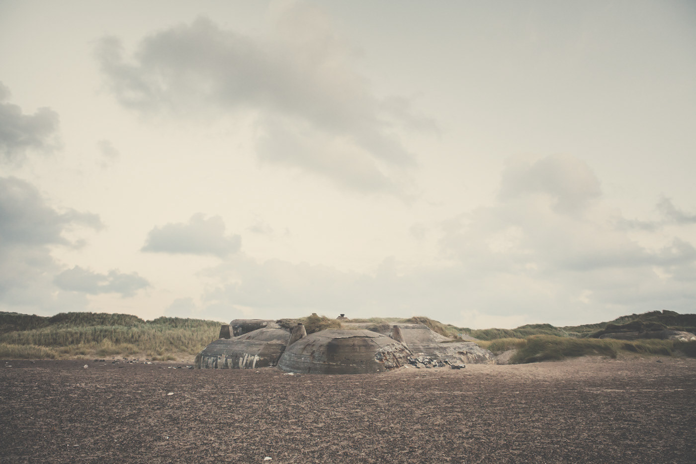 Les bunkers de la plage de Klitmøller par Lars Stieger Les bunkers de la plage de Klitmoller par Lars Stieger 3 Les-bunkers-de-la-plage-de-Klitmoller-par-Lars-Stieger-3