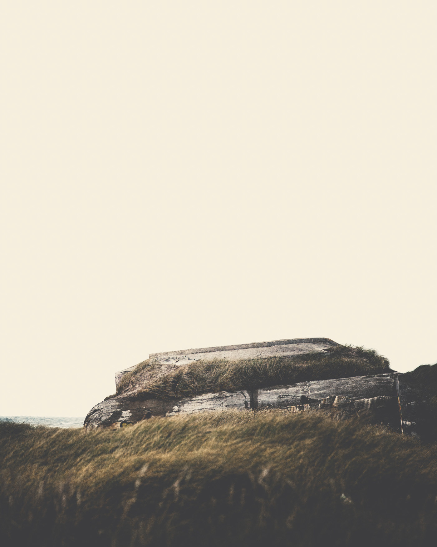 Les bunkers de la plage de Klitmøller par Lars Stieger Les bunkers de la plage de Klitmoller par Lars Stieger 8 Les-bunkers-de-la-plage-de-Klitmoller-par-Lars-Stieger-8