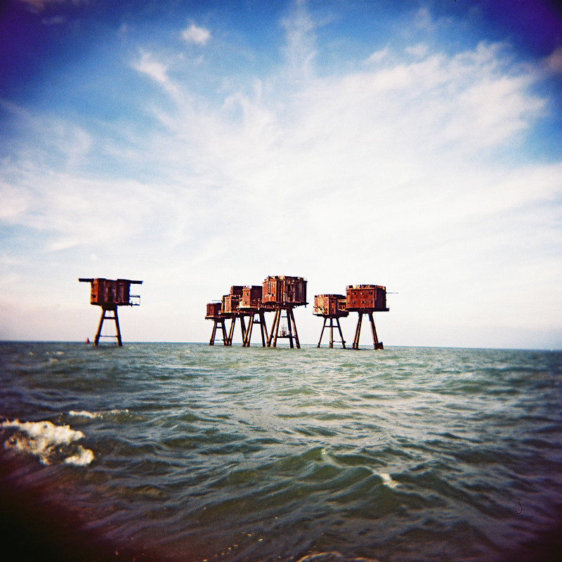 Les tours du fort Red Sands, reliquats des forts Maunsell Les tours du fort Red Sands reliquats des forts Maunsell 3 Les-tours-du-fort-Red-Sands-reliquats-des-forts-Maunsell-3