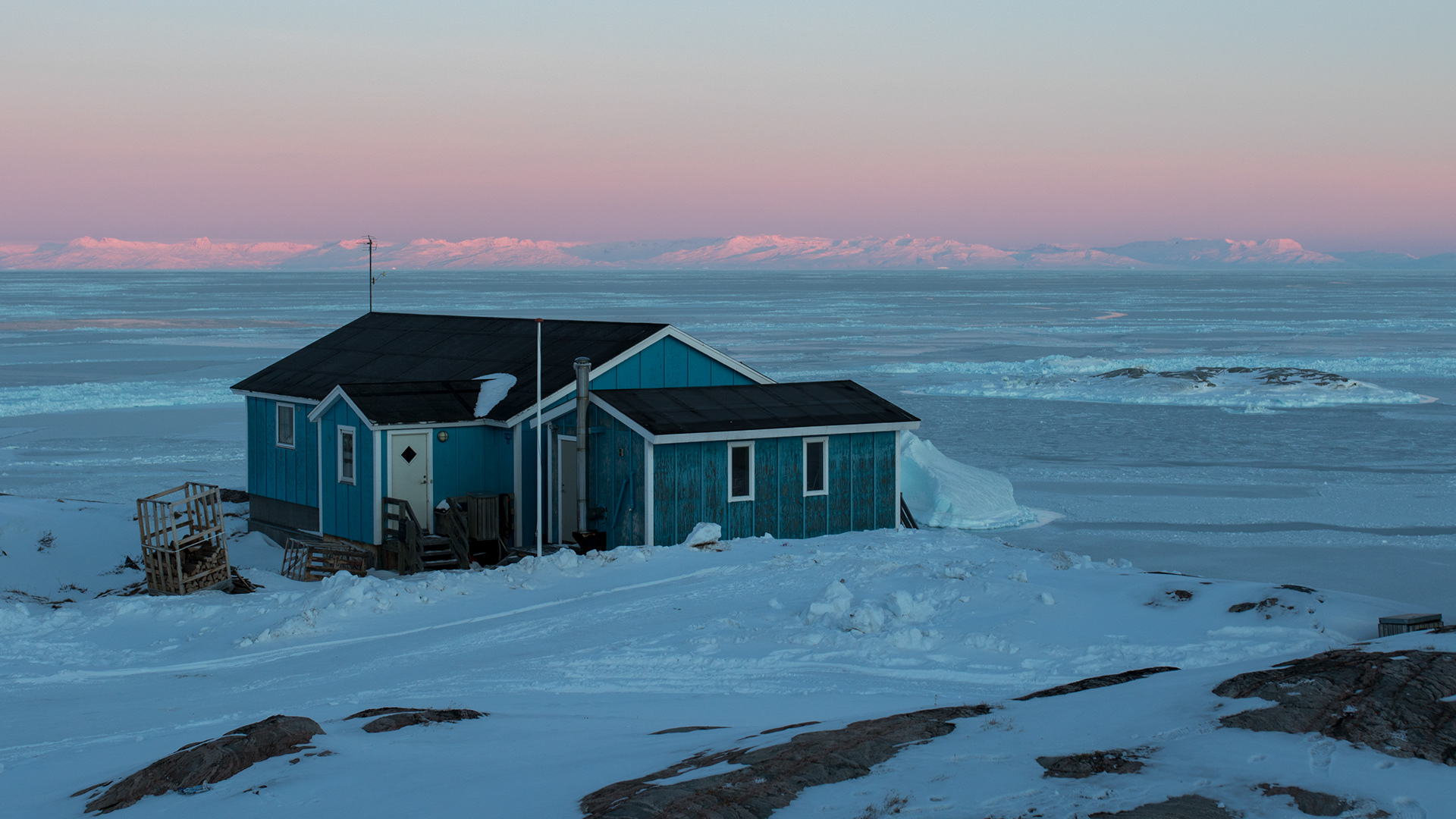 Quelques images de Ilulissat à l'ouest du Groenland par Julien Ratel Quelques images de Ilulissat a l ouest du Groenland par Julien Ratel 6 Quelques-images-de-Ilulissat-a-l-ouest-du-Groenland-par-Julien-Ratel-6