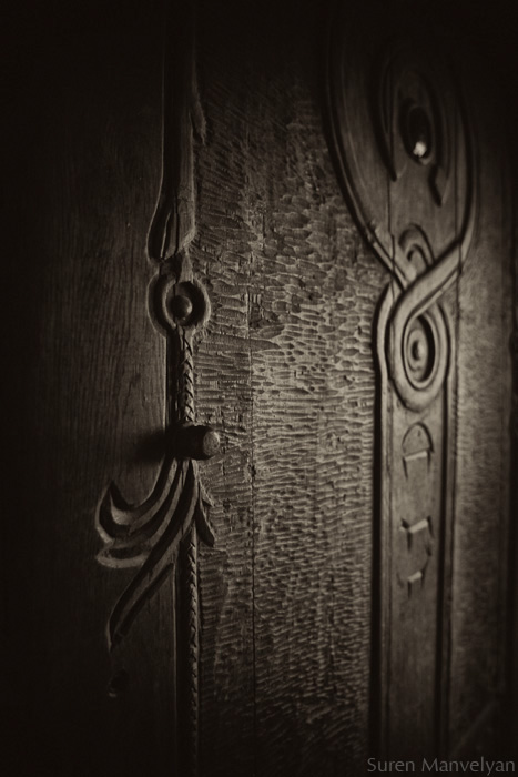 De magnifiques vieilles poignées de portes d'Arménie par Suren Manvelyan de magnifiques vieilles poignees de portes d Armenie par Suren Manvelyan 14 de-magnifiques-vieilles-poignees-de-portes-d-Armenie-par-Suren-Manvelyan-14