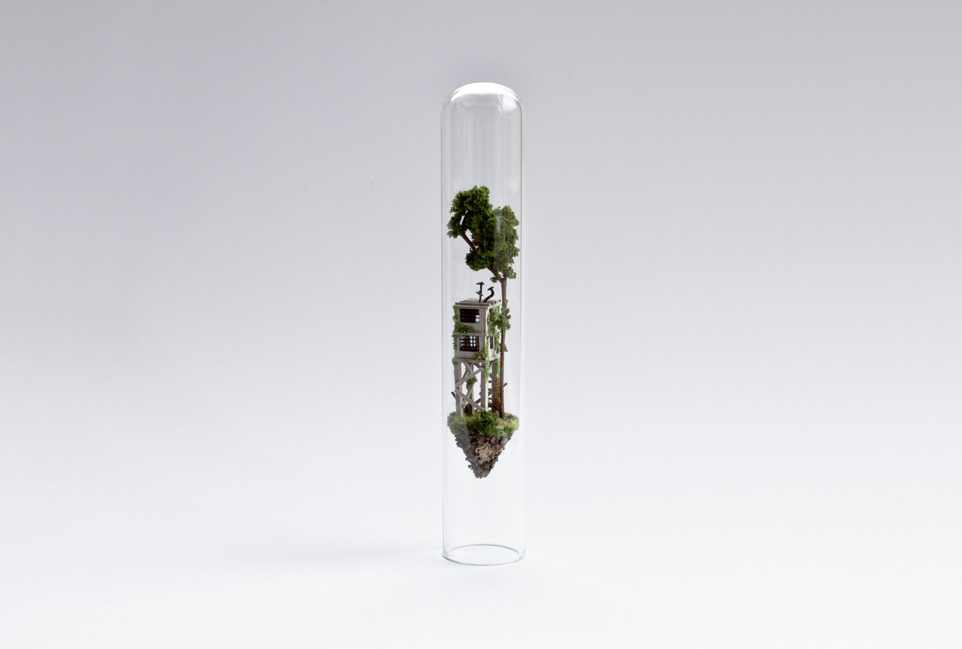 des iles miniatures sculptées sur des bouts de bois des iles miniatures sculptees sur des bouts de bois 6 des-iles-miniatures-sculptees-sur-des-bouts-de-bois-6