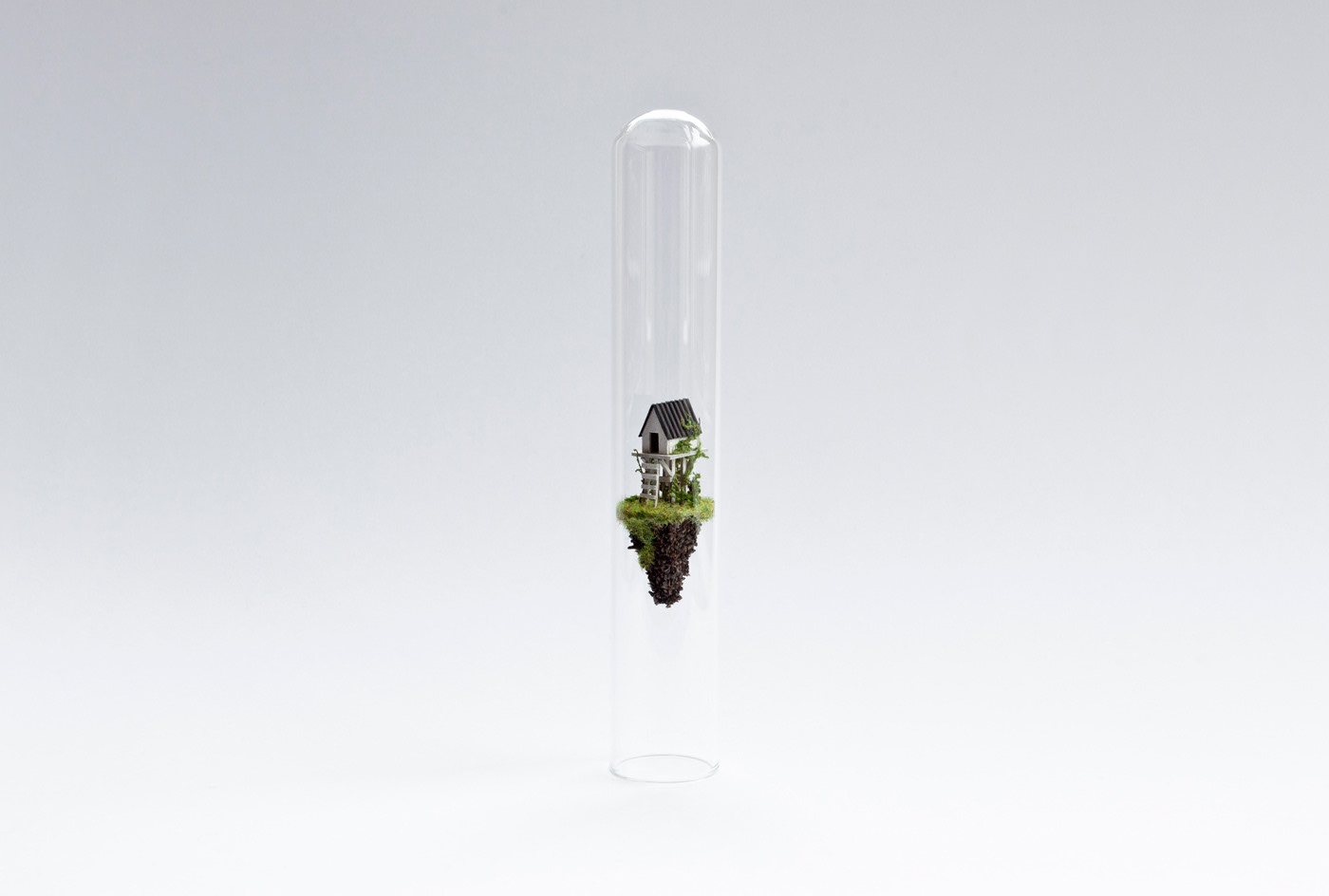 des iles miniatures sculptées sur des bouts de bois des iles miniatures sculptees sur des bouts de bois 9 des-iles-miniatures-sculptees-sur-des-bouts-de-bois-9