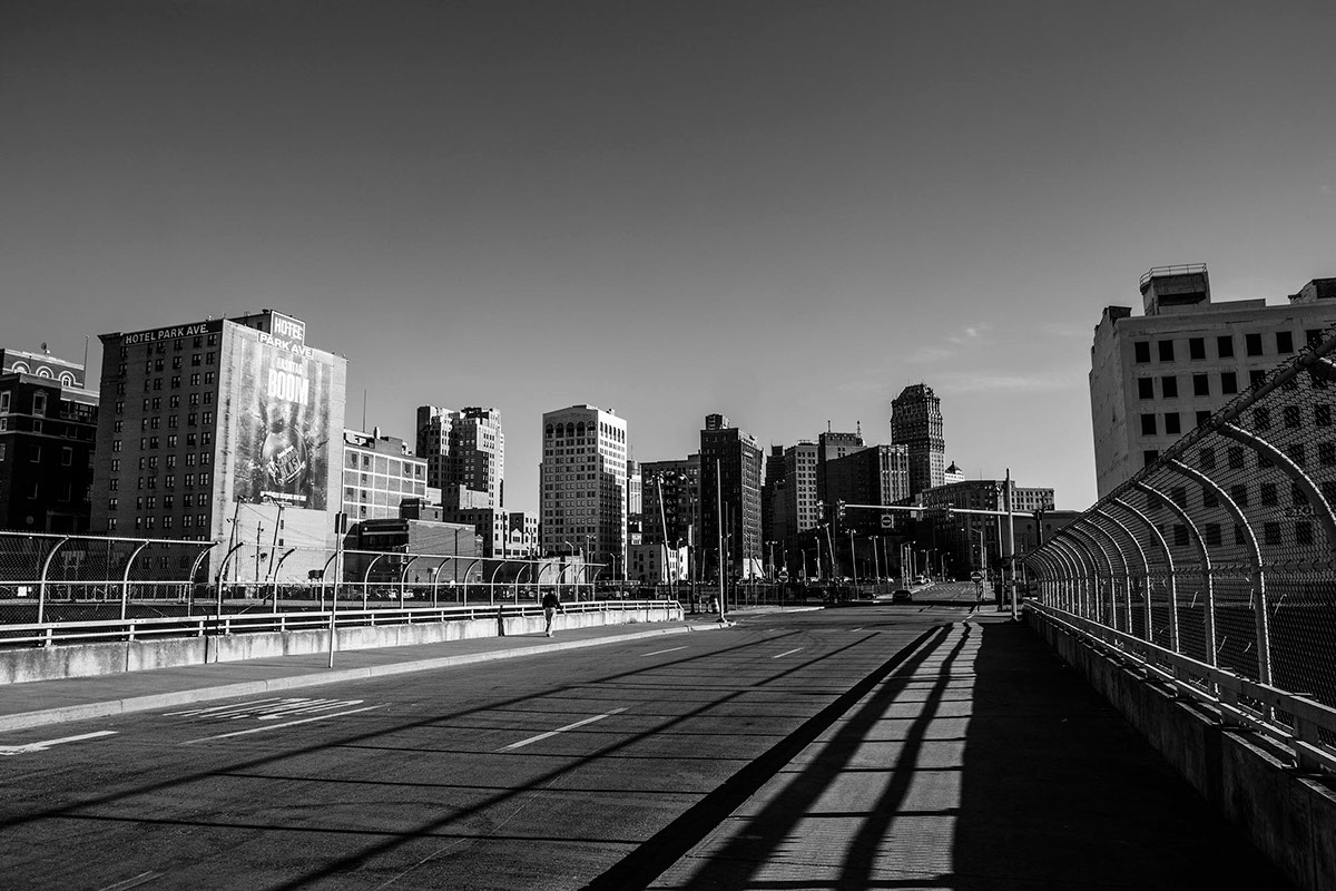 De vieux batiments de Detroit en noir et blanc par David Wile 23 vieux batiments de Detroit en noir et blanc par David Wile 17 23-vieux-batiments-de-Detroit-en-noir-et-blanc-par-David-Wile-17