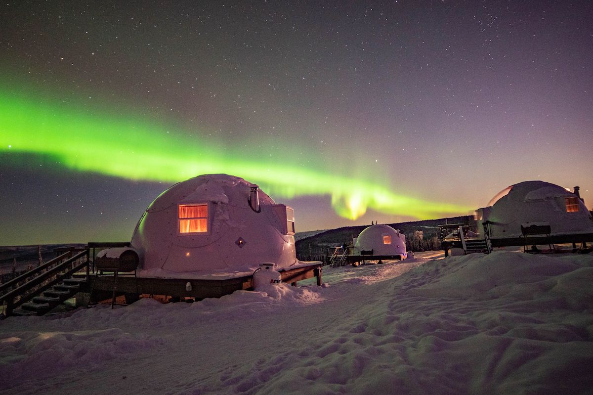 Borealis Basecamp - un ensemble d' igloos géodésiques pour admirer les aurores boréales Borealis Basecamp un ensemble d igloos geodesiques pour admirer les aurores boreales 2 Borealis-Basecamp-un-ensemble-d-igloos-geodesiques-pour-admirer-les-aurores-boreales-2