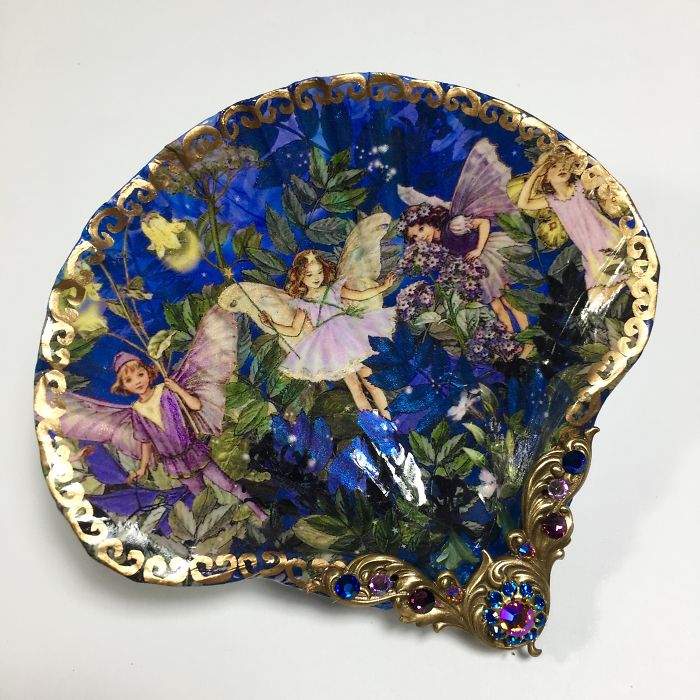 Les délicieuses décorations de coquillages de Mary Kenyon Les delicieuses decorations de coquillages de Mary Kenyon 14 Les-delicieuses-decorations-de-coquillages-de-Mary-Kenyon-14