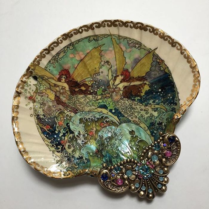 Les délicieuses décorations de coquillages de Mary Kenyon Les delicieuses decorations de coquillages de Mary Kenyon 18 Les-delicieuses-decorations-de-coquillages-de-Mary-Kenyon-18