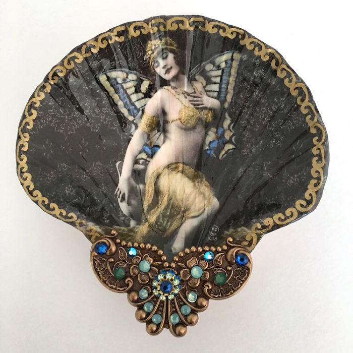 Les délicieuses décorations de coquillages de Mary Kenyon Les delicieuses decorations de coquillages de Mary Kenyon 9 Les-delicieuses-decorations-de-coquillages-de-Mary-Kenyon-9