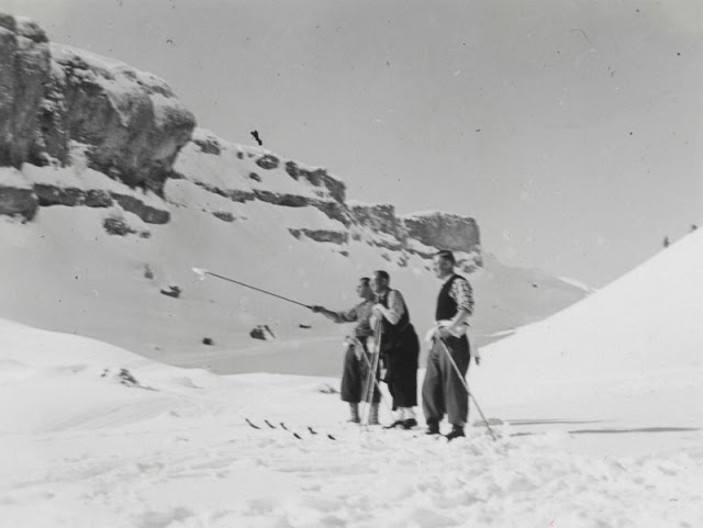 Les joies de la montagne et du ski dans les années 1920 - 1930 dans le sud Tyrol Les joies de la montagne et du ski dans les annees 1920 1930 dans le sud Tyrol 19 Les-joies-de-la-montagne-et-du-ski-dans-les-annees-1920-1930-dans-le-sud-Tyrol-19