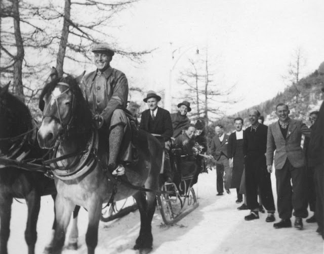 Les joies de la montagne et du ski dans les années 1920 - 1930 dans le sud Tyrol Les joies de la montagne et du ski dans les annees 1920 1930 dans le sud Tyrol 20 Les-joies-de-la-montagne-et-du-ski-dans-les-annees-1920-1930-dans-le-sud-Tyrol-20