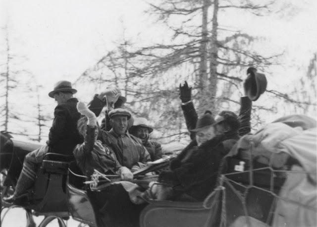 Les joies de la montagne et du ski dans les années 1920 - 1930 dans le sud Tyrol Les joies de la montagne et du ski dans les annees 1920 1930 dans le sud Tyrol 28 Les-joies-de-la-montagne-et-du-ski-dans-les-annees-1920-1930-dans-le-sud-Tyrol-28