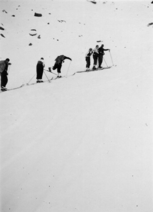 Les joies de la montagne et du ski dans les années 1920 - 1930 dans le sud Tyrol Les joies de la montagne et du ski dans les annees 1920 1930 dans le sud Tyrol 38 Les-joies-de-la-montagne-et-du-ski-dans-les-annees-1920-1930-dans-le-sud-Tyrol-38