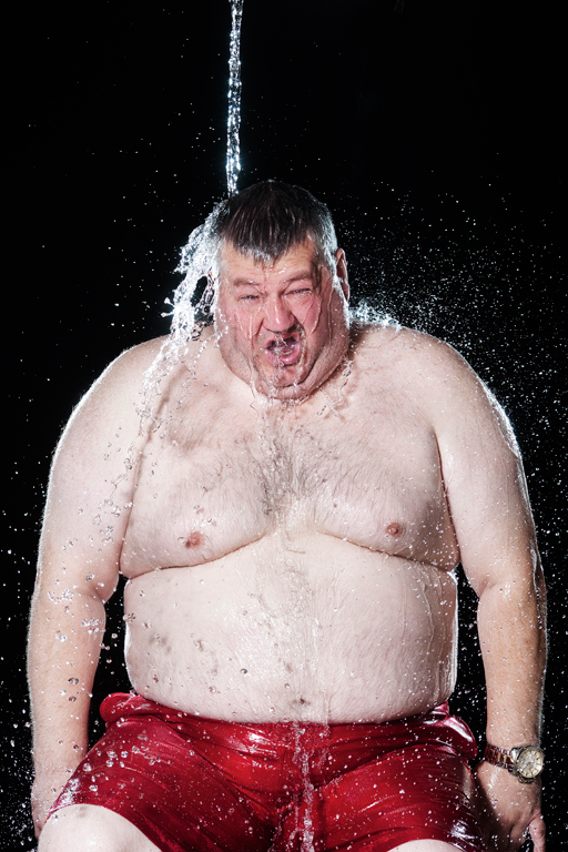 Splash - les réactions des humains et des animaux sous un jet d'eau Splash les reactions des humains et des animaux sous un jet d eau 17 Splash-les-reactions-des-humains-et-des-animaux-sous-un-jet-d-eau-17