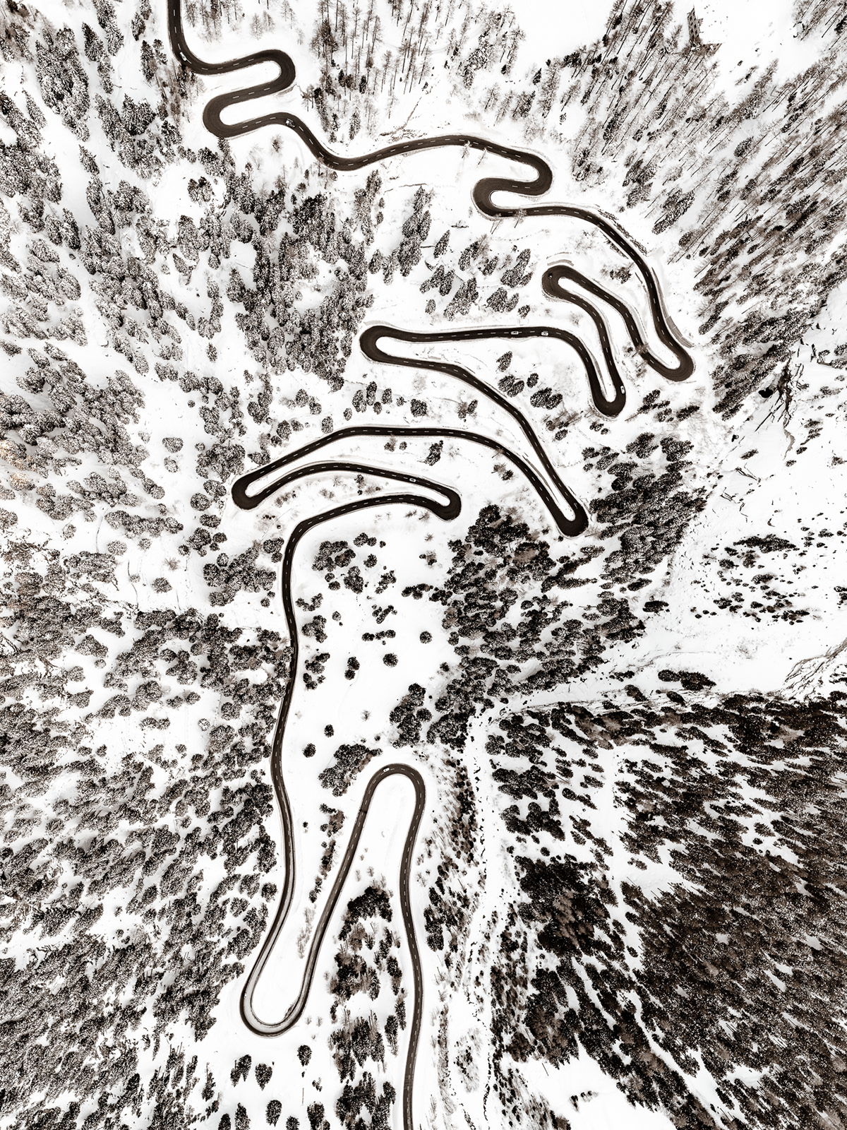 The Swiss Pass Series - les routes de cols de Suisse sous la neige The Swiss Pass Series les routes de cols de Suisse sous la neige 13 The-Swiss-Pass-Series-les-routes-de-cols-de-Suisse-sous-la-neige-13