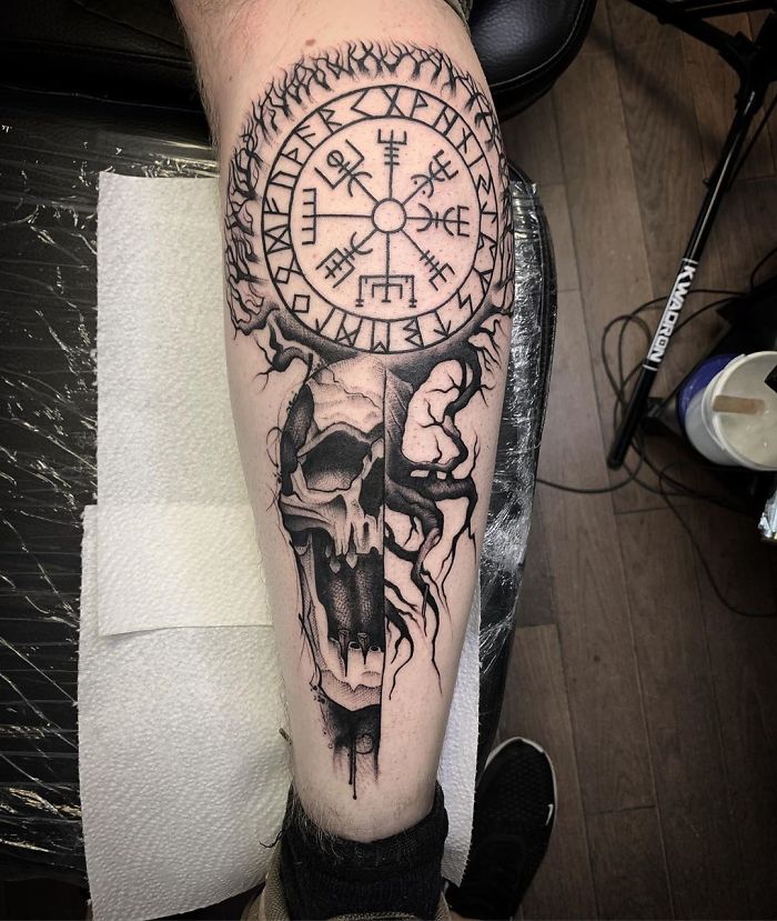 40 tatouages vikings pour s'insuffler un peu d'énergie nordique 30 tatouages vikings pour s insuffler un peu d energie nordique 34 30-tatouages-vikings-pour-s-insuffler-un-peu-d-energie-nordique-34