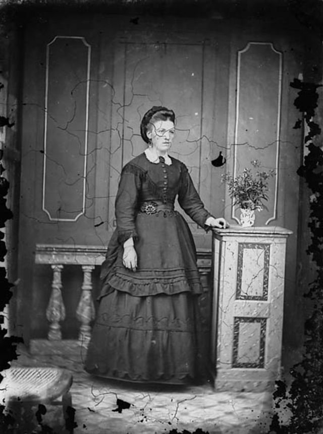 40 portraits de femmes galloises dans les années 1870 40 portraits de femmes galloises dans les annees 1870 33 40-portraits-de-femmes-galloises-dans-les-annees-1870-33