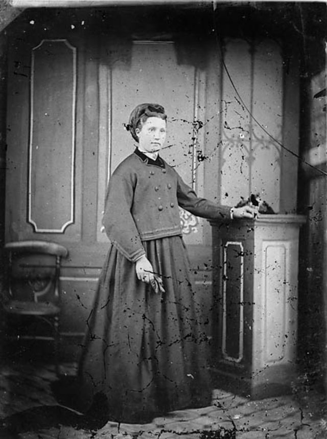 40 portraits de femmes galloises dans les années 1870 40 portraits de femmes galloises dans les annees 1870 7 40-portraits-de-femmes-galloises-dans-les-annees-1870-7