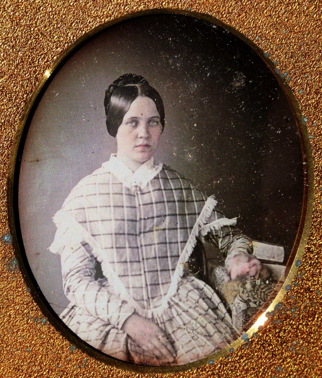 40 portraits en daguerréotype de femmes posant avec un livre au milieu du XIXeme siècle 40 portraits en daguerreotype de femmes posant avec un livre au milieu du XIXeme siecle 36 40-portraits-en-daguerreotype-de-femmes-posant-avec-un-livre-au-milieu-du-XIXeme-siecle-36