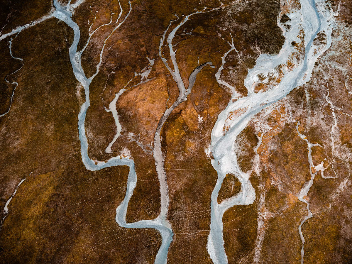 Alpine River - les rivières du haut lieu tectonique suisse Sardona vues du ciel par Tom Hegen Alpine River les rivieres du haut lieu tectonique suisse Sardona vues du ciel par Tom Hegen 1 Alpine-River-les-rivieres-du-haut-lieu-tectonique-suisse-Sardona-vues-du-ciel-par-Tom-Hegen-1