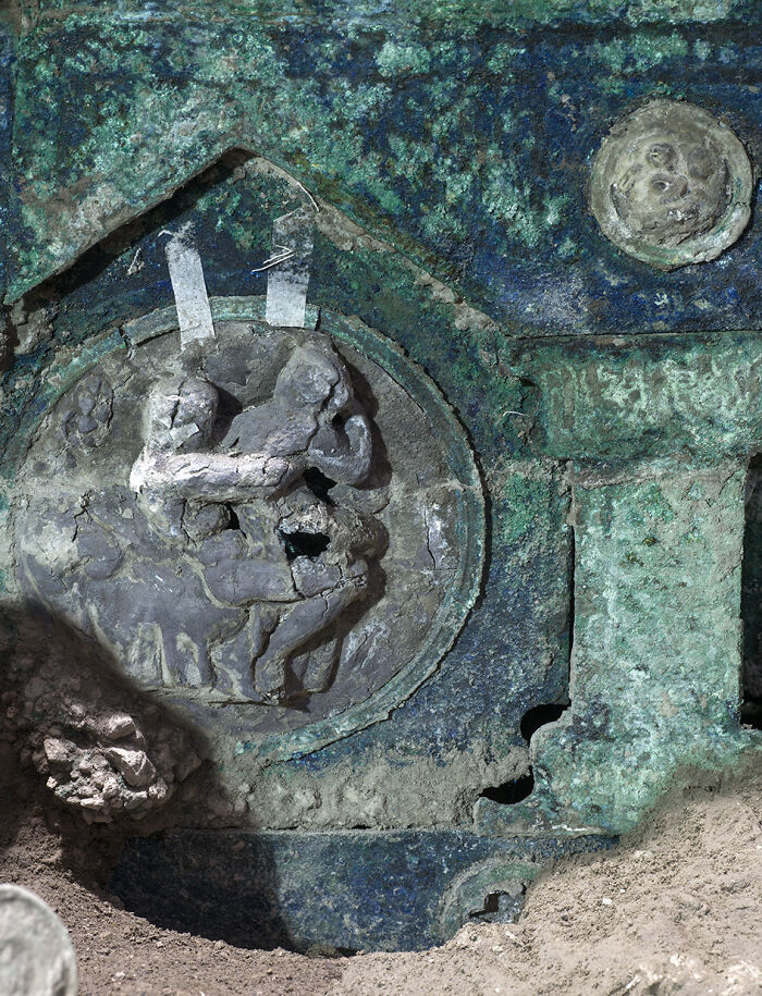 La découvert d'un char de cérémonie romain dans les ruines de Pompei La decouverte d un char de ceremonie romain dans les ruines de Pompei 3 La-decouverte-d-un-char-de-ceremonie-romain-dans-les-ruines-de-Pompei-3