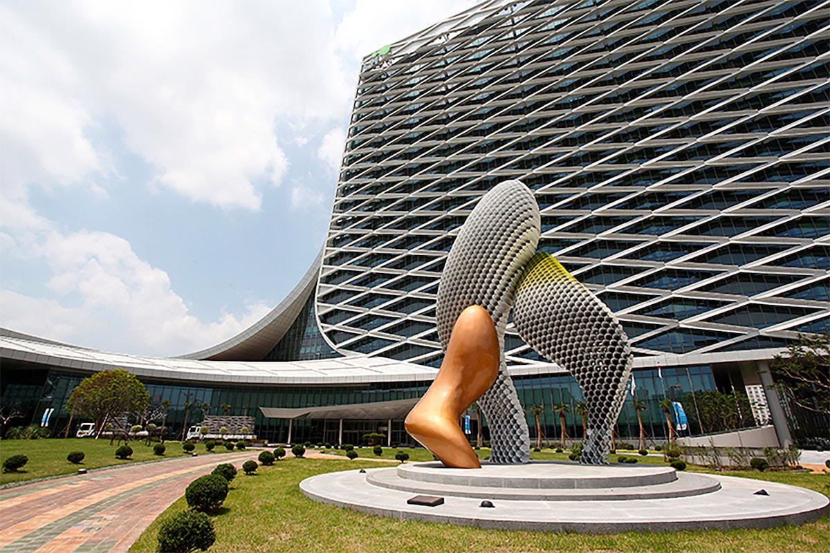 Les sculptures en tuyaux de Yi Chul Hee Les sculptures en tuyaux de Yi Chul Hee 12 Les-sculptures-en-tuyaux-de-Yi-Chul-Hee-12