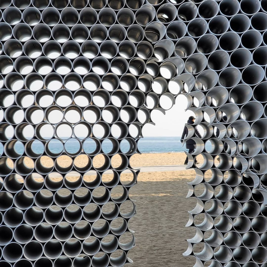 Les sculptures en tuyaux de Yi Chul Hee Les sculptures en tuyaux de Yi Chul Hee 4 Les-sculptures-en-tuyaux-de-Yi-Chul-Hee-4
