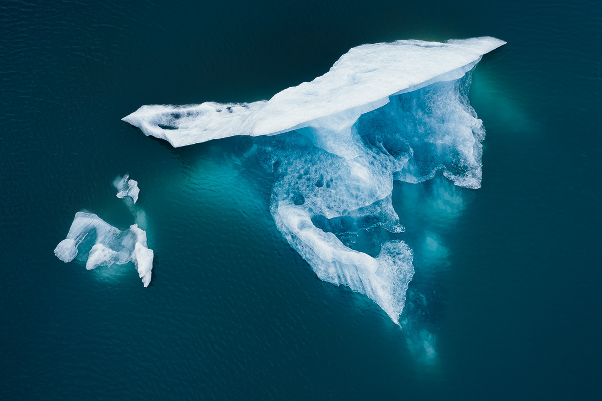 Lost Islands - des icebergs comme des îles perdues par Jan Erik Waider Lost Islands des icebergs comme des iles perdues par Jan Erik Waider 1 Lost-Islands-des-icebergs-comme-des-iles-perdues-par-Jan-Erik-Waider-1