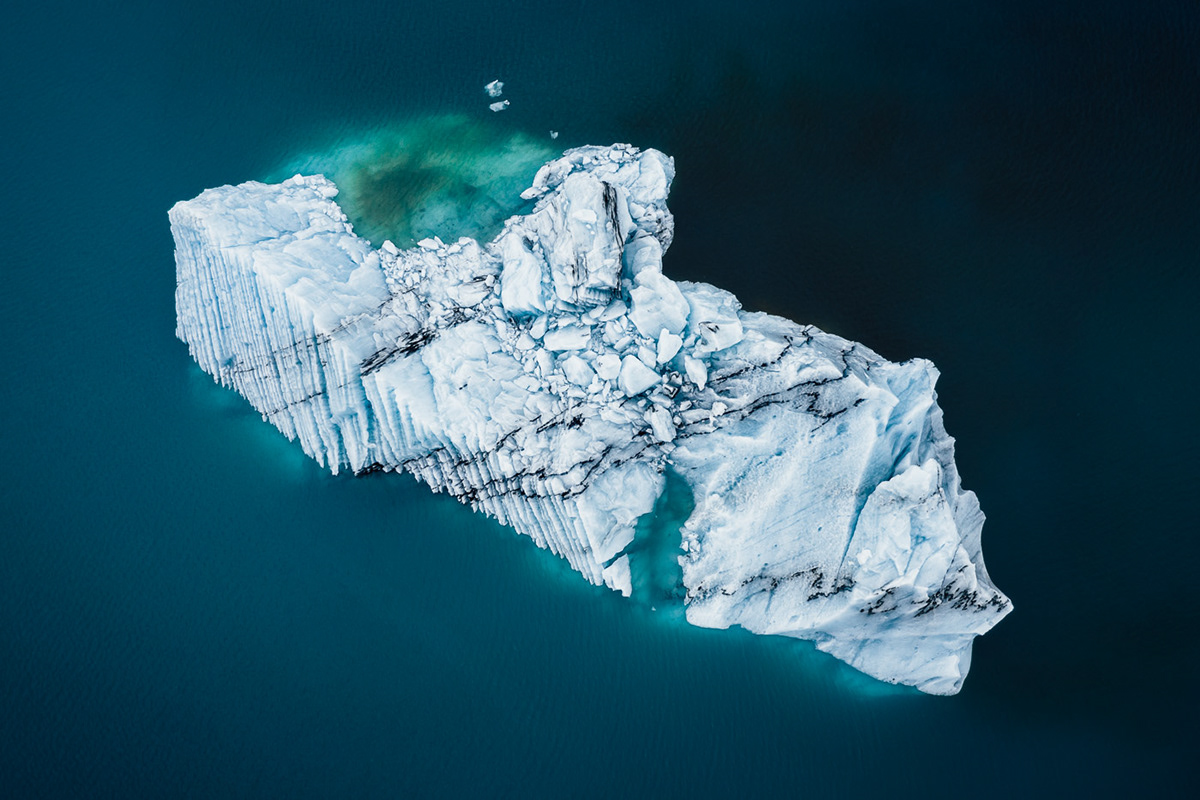 Lost Islands - des icebergs comme des îles perdues par Jan Erik Waider Lost Islands des icebergs comme des iles perdues par Jan Erik Waider 4 Lost-Islands-des-icebergs-comme-des-iles-perdues-par-Jan-Erik-Waider-4