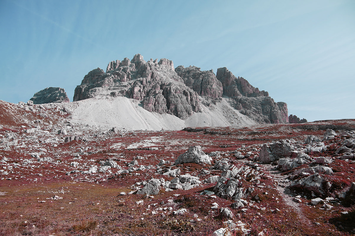 Rubylicious - les Dolomites avec une touche surréaliste par Birgit Schlosser Rubylicious les Dolomites avec une touche surrealiste par Birgit Schlosser 3 Rubylicious-les-Dolomites-avec-une-touche-surrealiste-par-Birgit-Schlosser-3