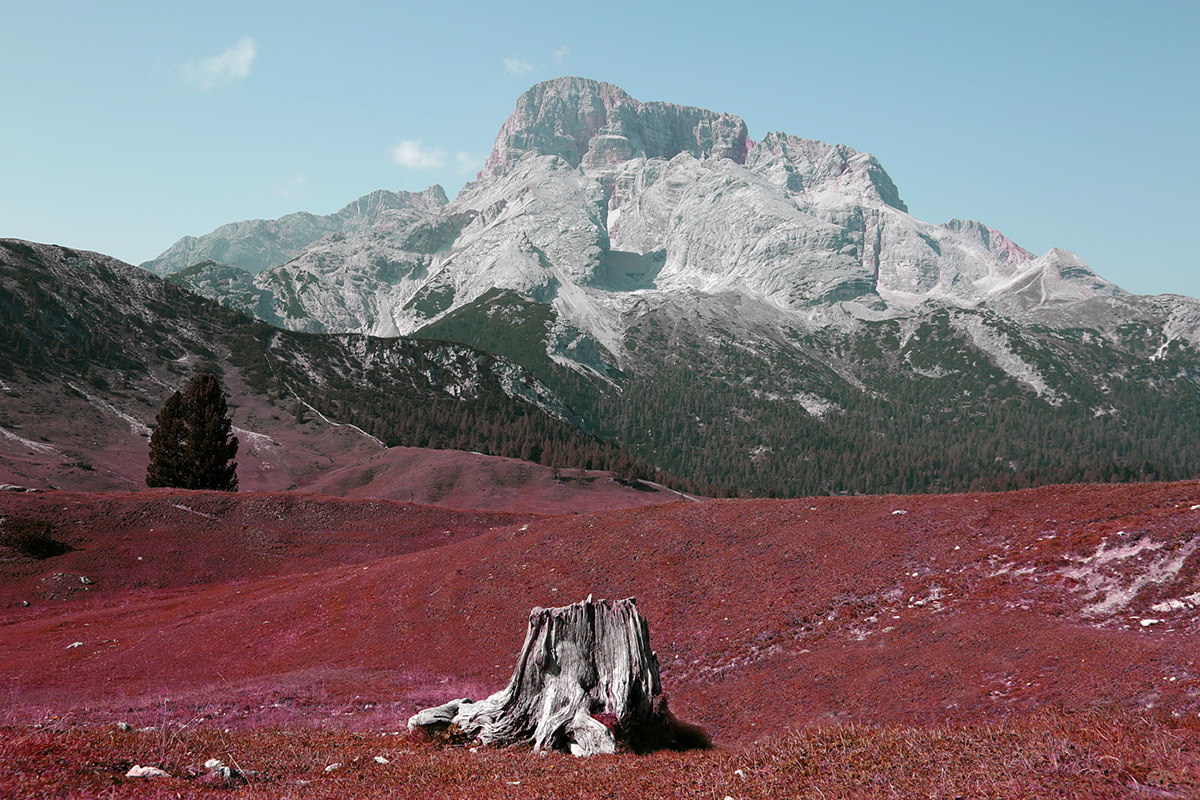 Rubylicious - les Dolomites avec une touche surréaliste par Birgit Schlosser Rubylicious les Dolomites avec une touche surrealiste par Birgit Schlosser 6 Rubylicious-les-Dolomites-avec-une-touche-surrealiste-par-Birgit-Schlosser-6