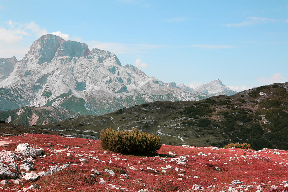 Rubylicious - les Dolomites avec une touche surréaliste par Birgit Schlosser Rubylicious les Dolomites avec une touche surrealiste par Birgit Schlosser 7 Rubylicious-les-Dolomites-avec-une-touche-surrealiste-par-Birgit-Schlosser-7