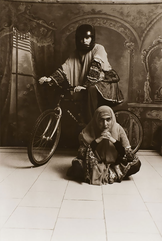 The Qajar Series - des portraits de princesses Qajar par Shadi Ghadirian The Qajar Series des portraits de princesses Qajar par Shadi Ghadirian 2 The-Qajar-Series-des-portraits-de-princesses-Qajar-par-Shadi-Ghadirian-2