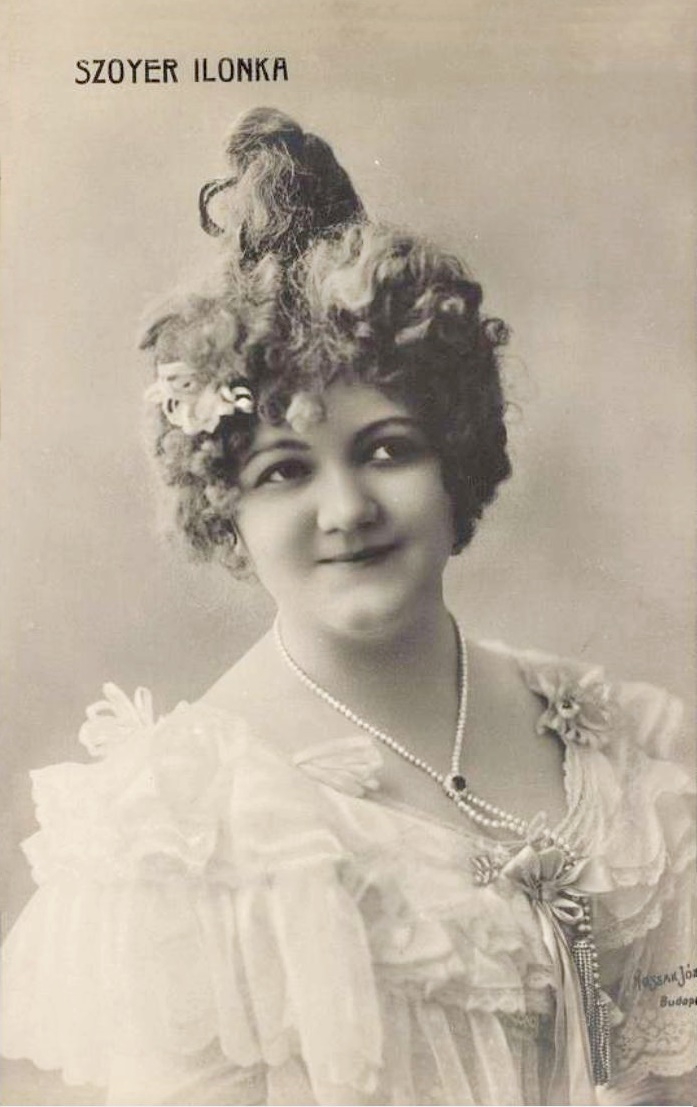 Ilonka Szoyer avec une coiffure féminine hongroise au début du XXe siècle Ilonka Szoyer avec une coiffure féminine hongroise au début du XXe siècle