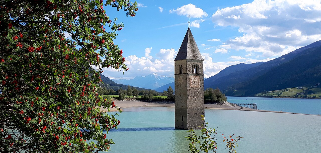 lac resia clocher graun tyrol sud Lac de Resia et clocher de l’ancien village de Graun dans le Tyrol du Sud