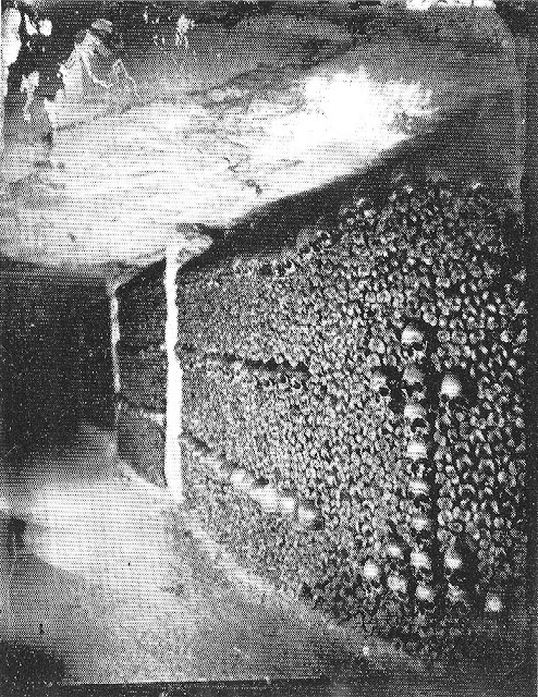 une exploration des catacombes de Paris au 19eme siècle par Nadar une exploration des catacombes de Paris au 19eme siecle par Nadar 37 une-exploration-des-catacombes-de-Paris-au-19eme-siecle-par-Nadar-37