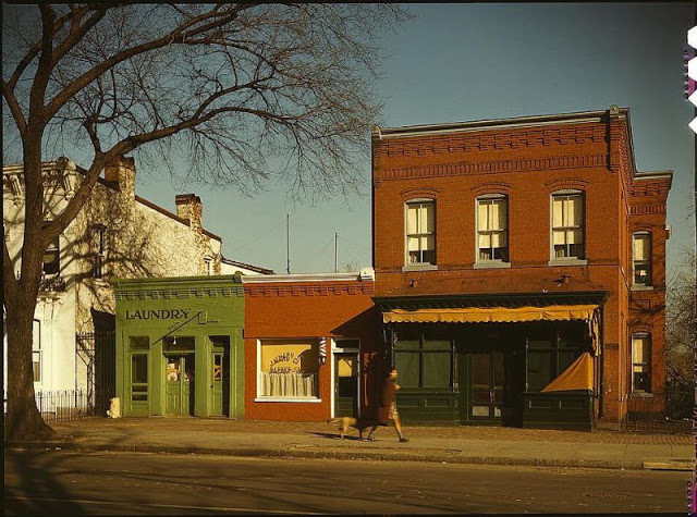 20 photos couleurs des magasins US dans les années 1940 20 photos couleurs des magasins US dans les annees 1940 19 20-photos-couleurs-des-magasins-US-dans-les-annees-1940-19