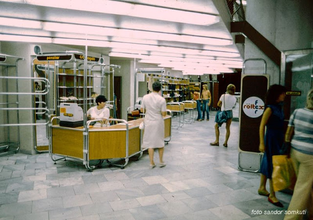 34 photos vintages de Budapest dans les années 80 34 photos vintages de Budapest dans les annees 80 25 34-photos-vintages-de-Budapest-dans-les-annees-80-25