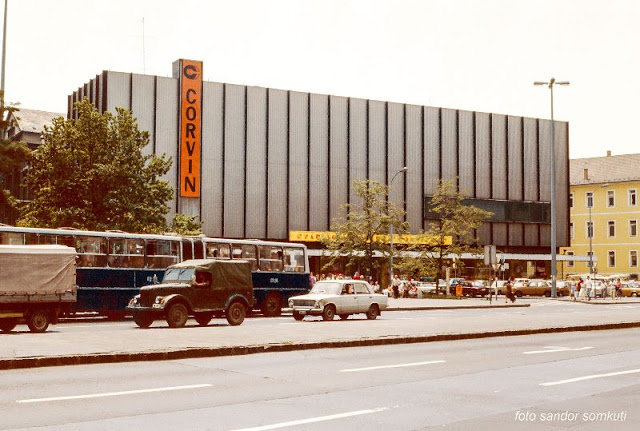 34 photos vintages de Budapest dans les années 80 34 photos vintages de Budapest dans les annees 80 7 34-photos-vintages-de-Budapest-dans-les-annees-80-7