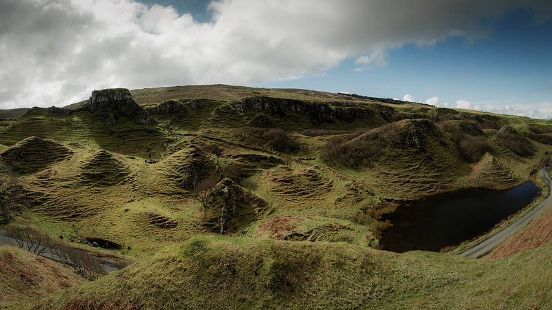 Fairy Glen - un lieu où rechercher les fées sur l'île de Skye Fairy Glen un lieu ou rechercher les fees sur l ile de Skye ecosse 5 Fairy-Glen-un-lieu-ou-rechercher-les-fees-sur-l-ile-de-Skye-ecosse-5