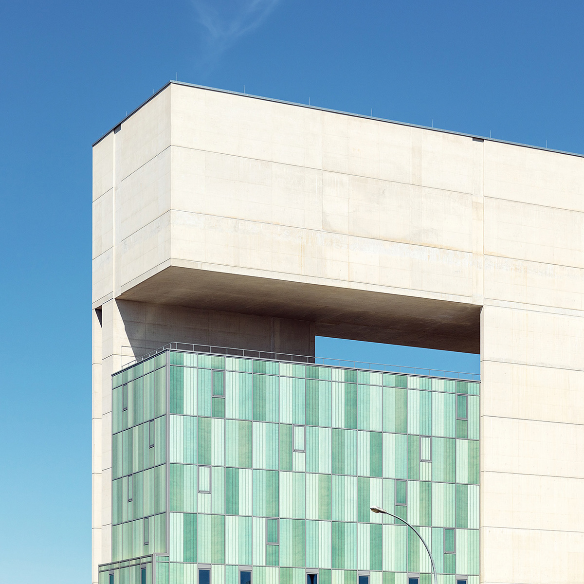 From the middle - de nouvelles images de l'architecture du Luxembourg par Sebastian Weiss From the middle de nouvelles images de l architecture du Luxembourg par Sebastian Weiss 6 From-the-middle-de-nouvelles-images-de-l-architecture-du-Luxembourg-par-Sebastian-Weiss-6