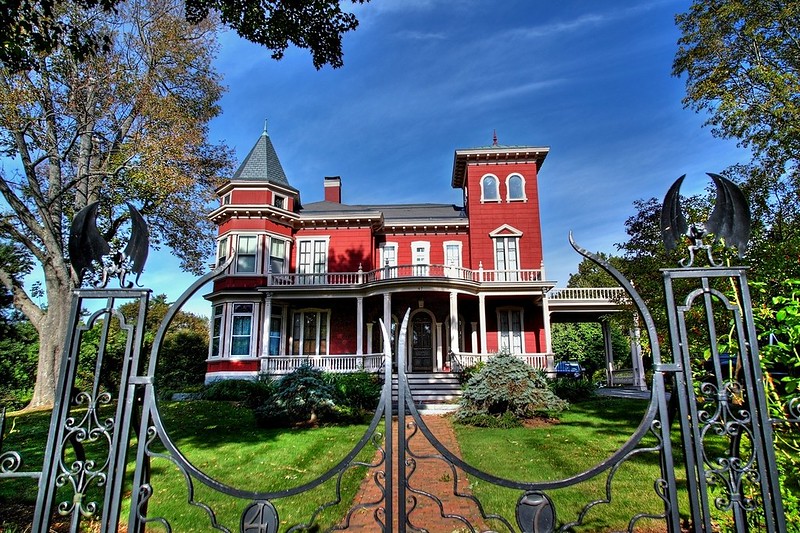 L'effrayante maison de Stephen King à Bangor dans le Maine L effrayante maison de Stephen King a Bangor dans le Maine 1 L-effrayante-maison-de-Stephen-King-a-Bangor-dans-le-Maine-1