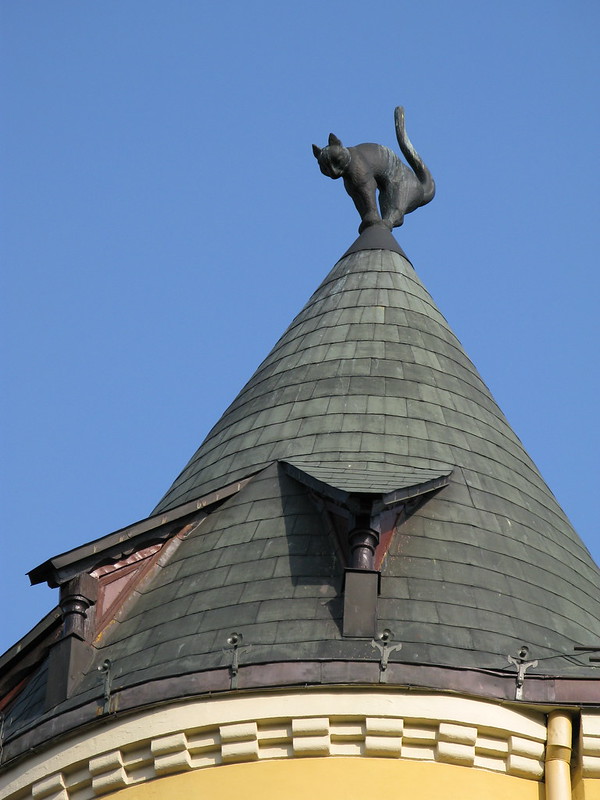 La légende des chats noirs sur le toit de Riga La legende des chats noirs sur le toit de Riga 4 La-legende-des-chats-noirs-sur-le-toit-de-Riga-4