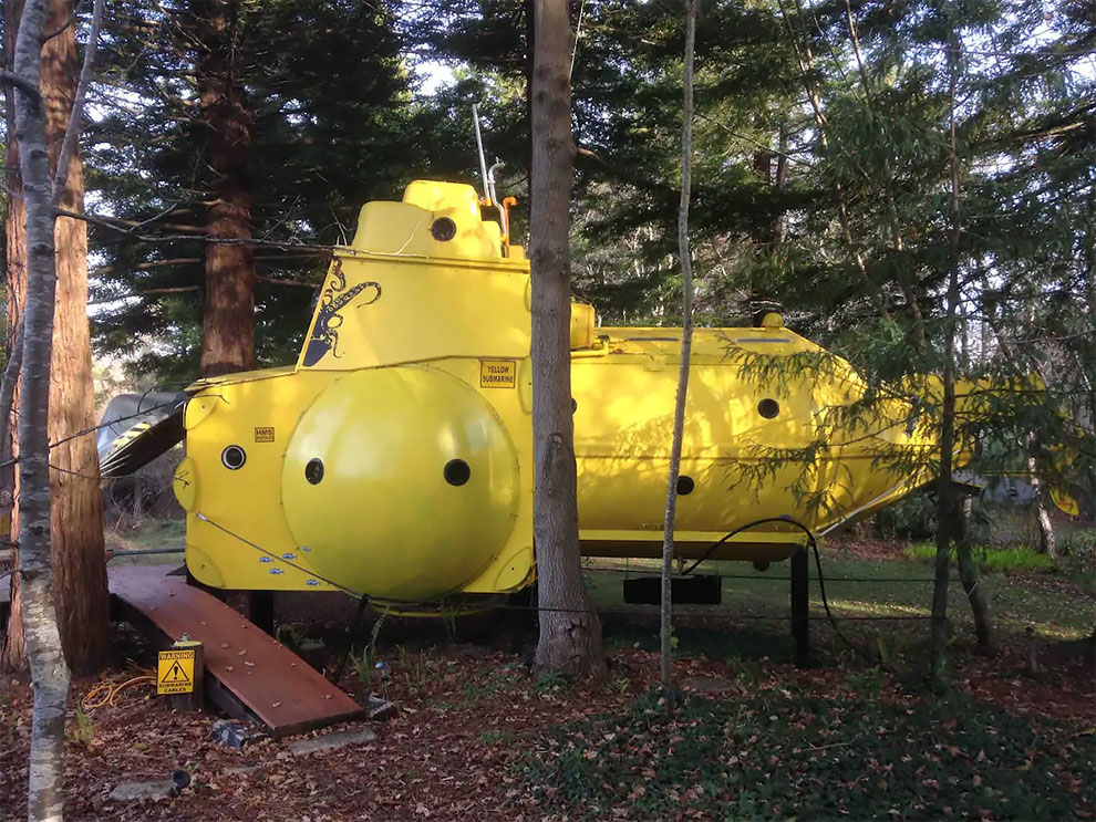 Une cabane en forme de sous-marin jaune à louer sur AirBnb Une cabane en forme de sous marin jaune a louer sur AirBnb 2 Une-cabane-en-forme-de-sous-marin-jaune-a-louer-sur-AirBnb-2